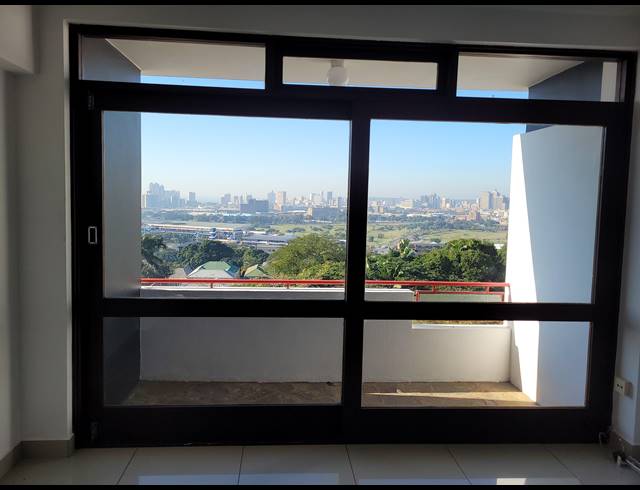 3 BEDROOM SECTIONAL TITLE RENTED IN ESSENWOOD